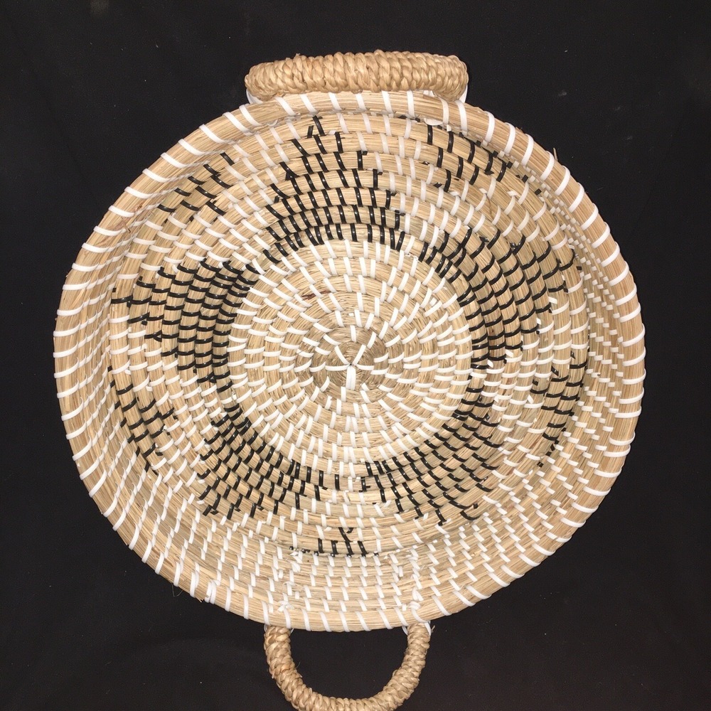Round Sweet grass Serving Tray, Hand Woven Star Design Tan‎ Black White 14"